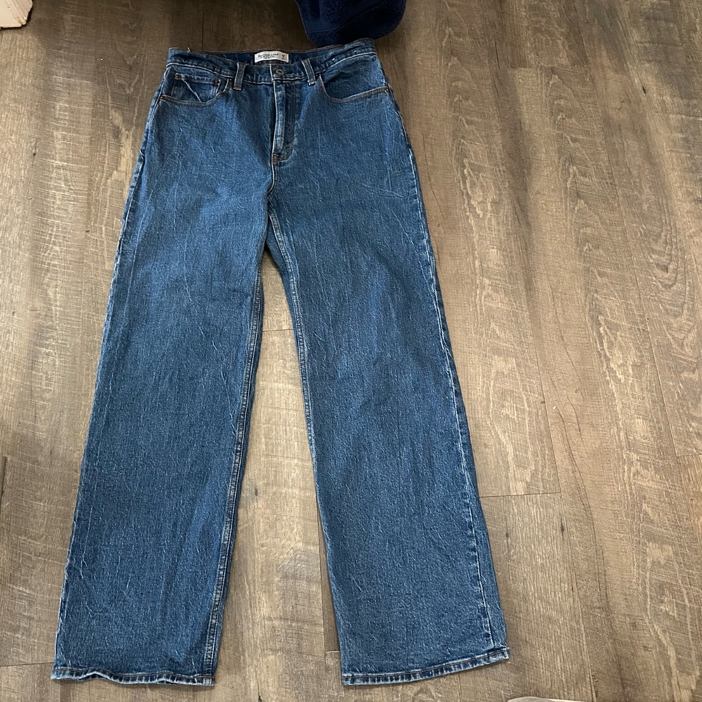Abercrombie women jeans